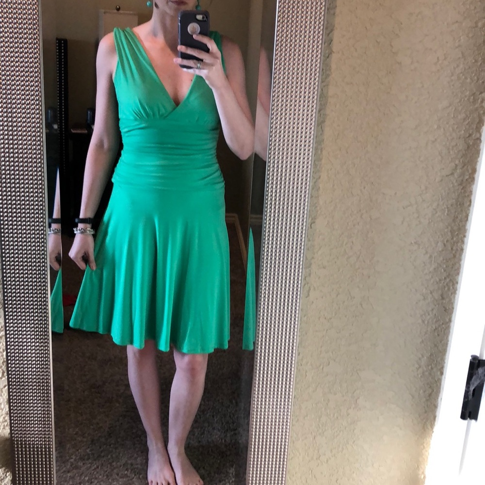 🎉HP🎉 Green V Neck Party Prom Dress - Picture 5 of 5